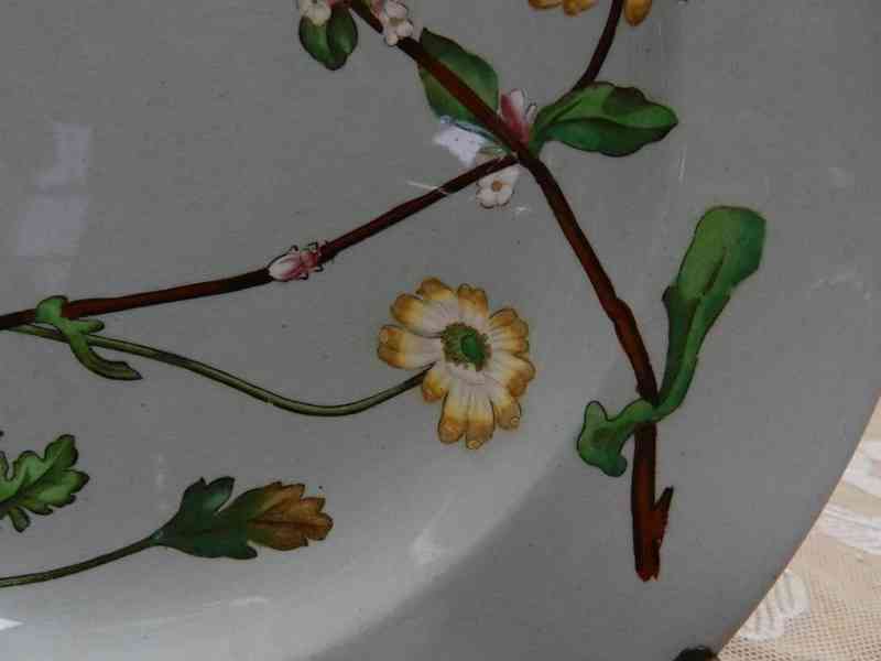 Zajímavý starý ručně malovaný keramický Talíř Květiny Hmyz - foto 5