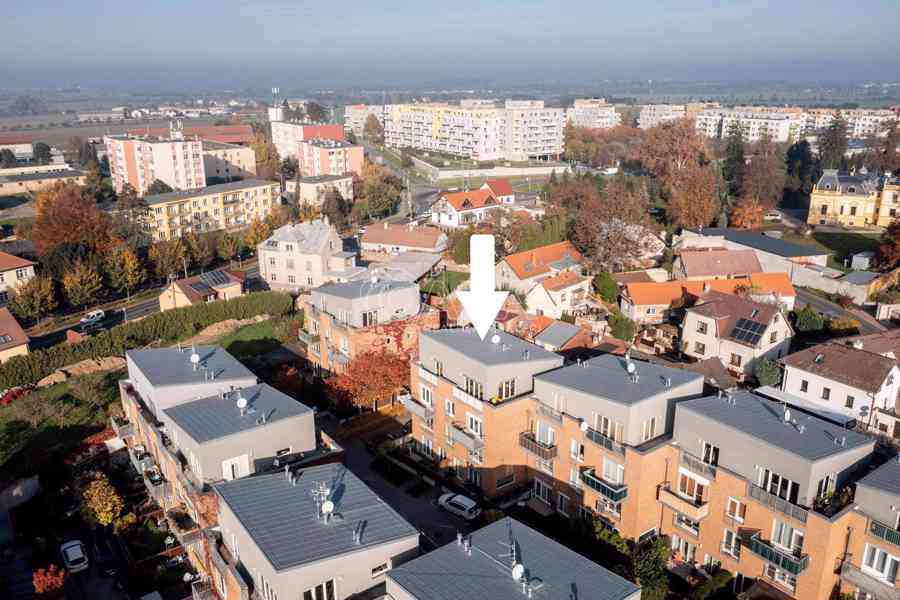 Na prodej elegantní byt 3+kk s velkou terasou, 90m2, ul.Hulanova, Praha-Uhříněves - foto 15