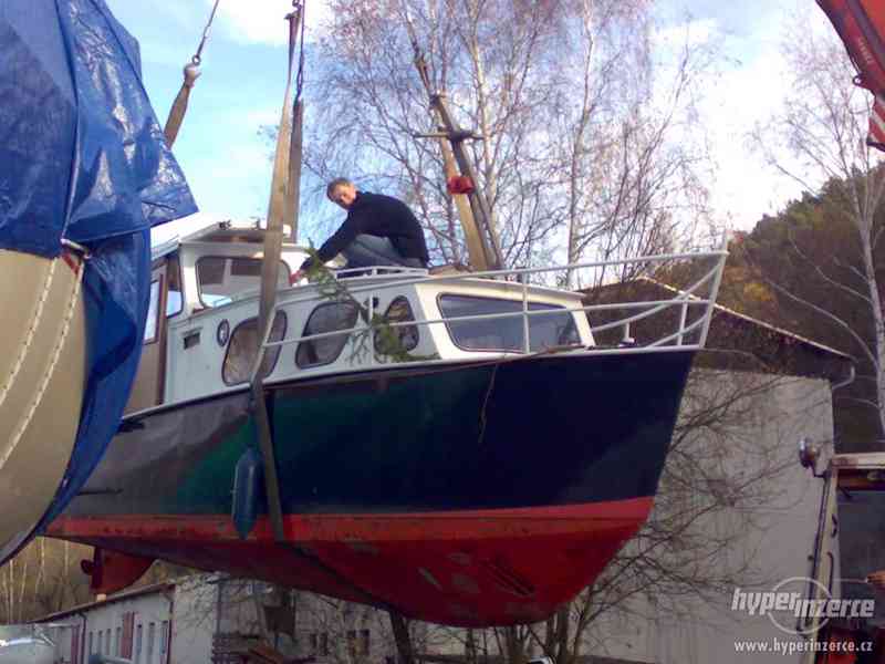 Říční kajutová loď - foto 3