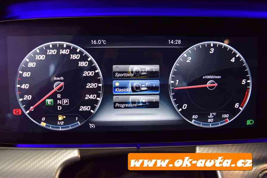 Mercedes-Benz Třídy E 220 D 143kW LCD COCKPIT 12/2019-DPH - foto 27