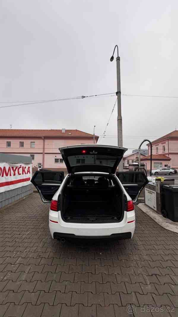 BMW Řada 5 3,0   530xDrive f11 190kw - foto 5