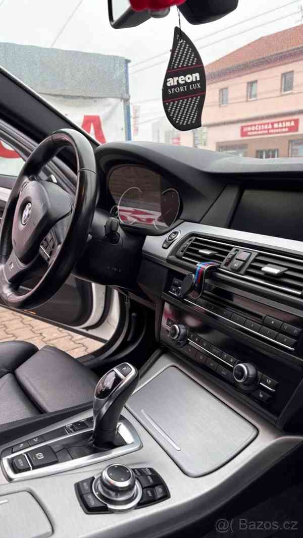 BMW Řada 5 3,0   530xDrive f11 190kw - foto 6