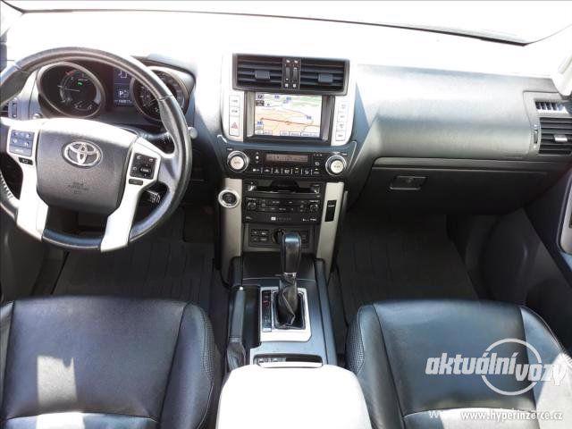 Toyota Land Cruiser 3 0 AUTOMAT 3.0, nafta, automat, r.v. 2012, navigace, kůže - foto 3