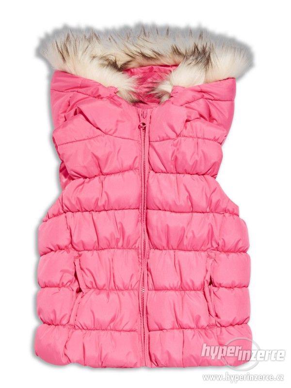 Zimní růžová vesta - foto 1