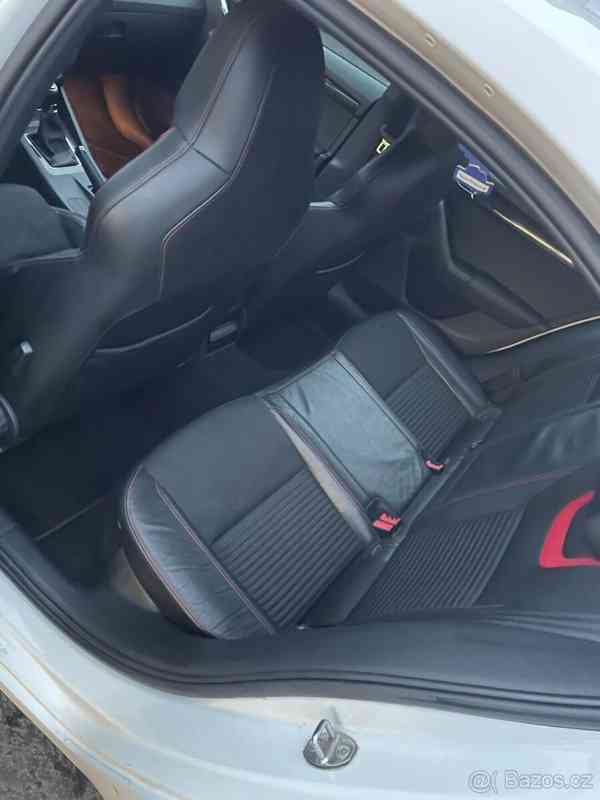 Škoda Octavia 2,0   RS TSI 162kw - foto 10
