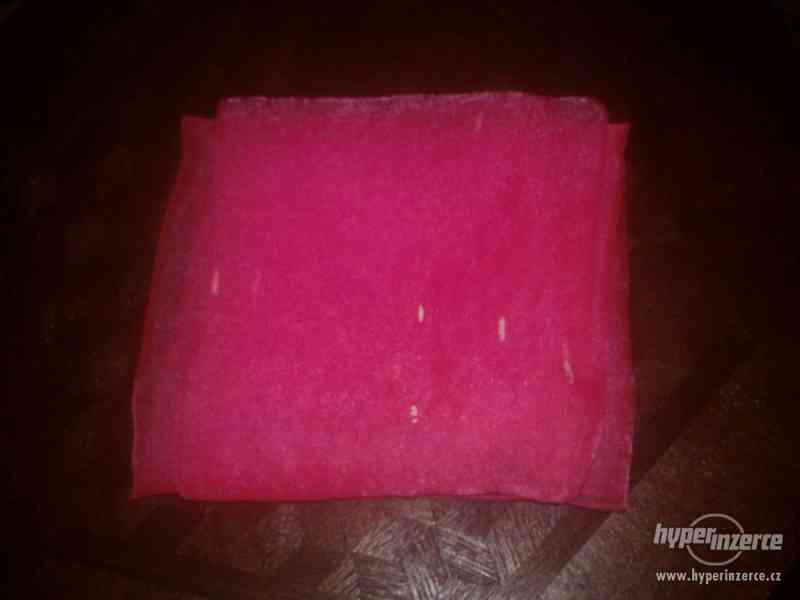 Neonový růžový šátek - foto 1