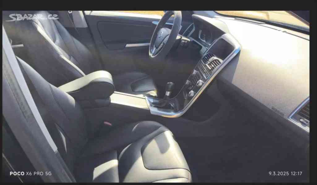 Volvo XC60 2,4 D4 Summum AWD - foto 6