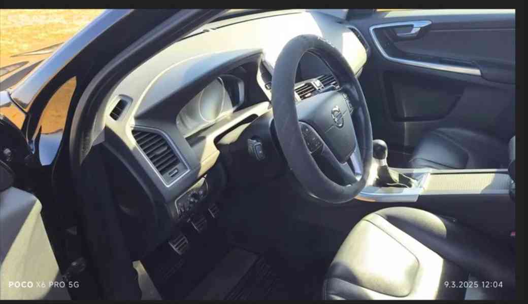 Volvo XC60 2,4 D4 Summum AWD - foto 7