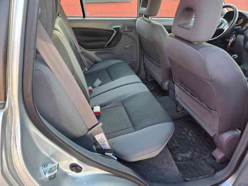 Toyota RAV 4 2.0i 4x4 Limited benzín 110kw - foto 3