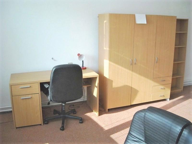 1. nebo 2.lůž. pokoje, studenti/ky/pár, centrum, 1.9. i dřív - foto 5