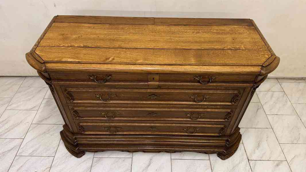 Starožitná masivní komoda - foto 6