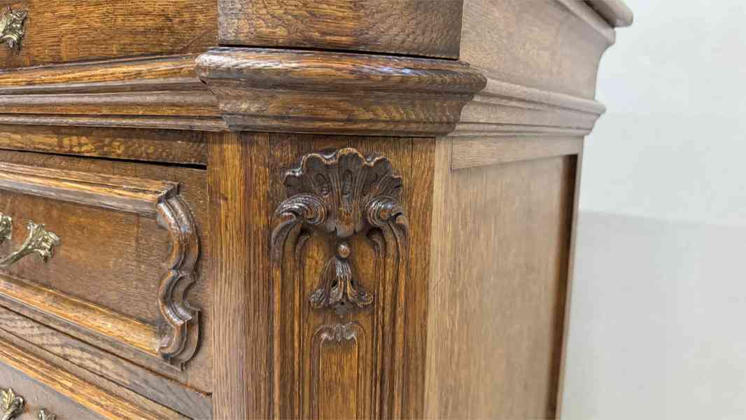 Starožitná masivní komoda - foto 15