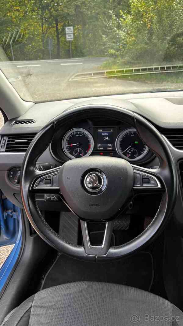 Škoda Octavia 1,6   III - foto 1