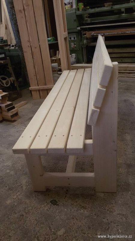 Dřevěná zahradní lavice - foto 2