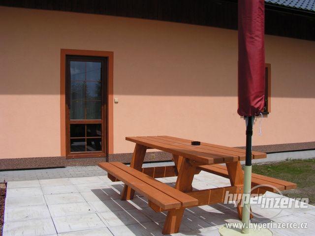 Pronájem chalupy s vnitřním vyhřívaným bazénem...8 +2 osobo - foto 3