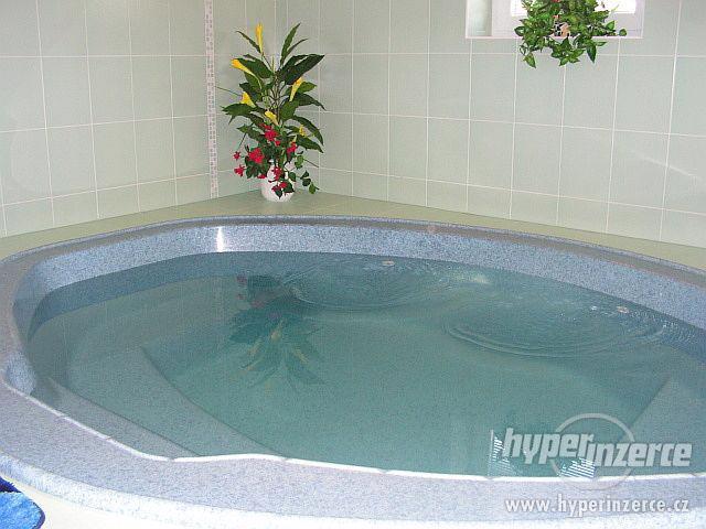 Pronájem chalupy s vnitřním vyhřívaným bazénem...8 +2 osobo - foto 9