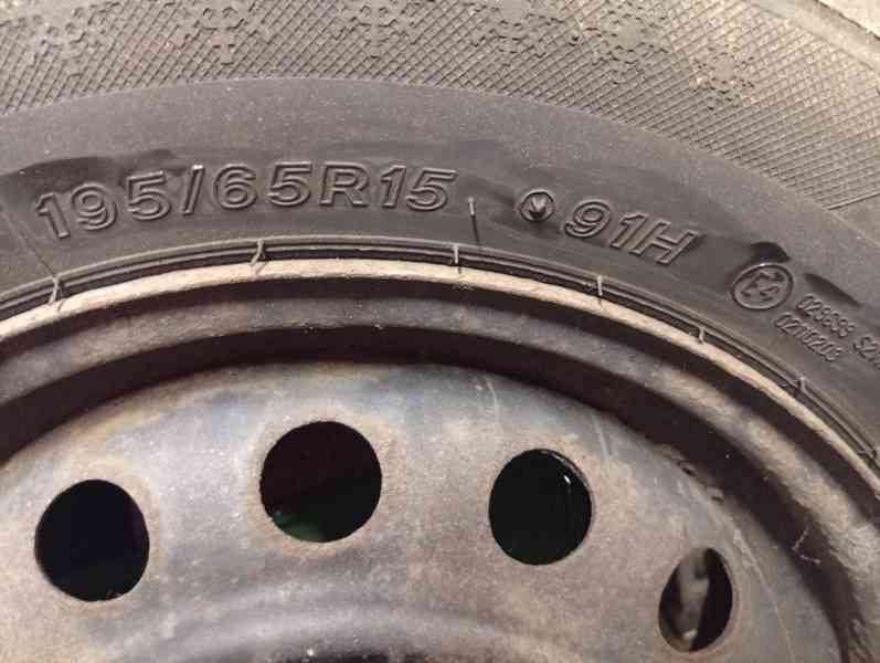 Pneumatika na plechách - foto 3