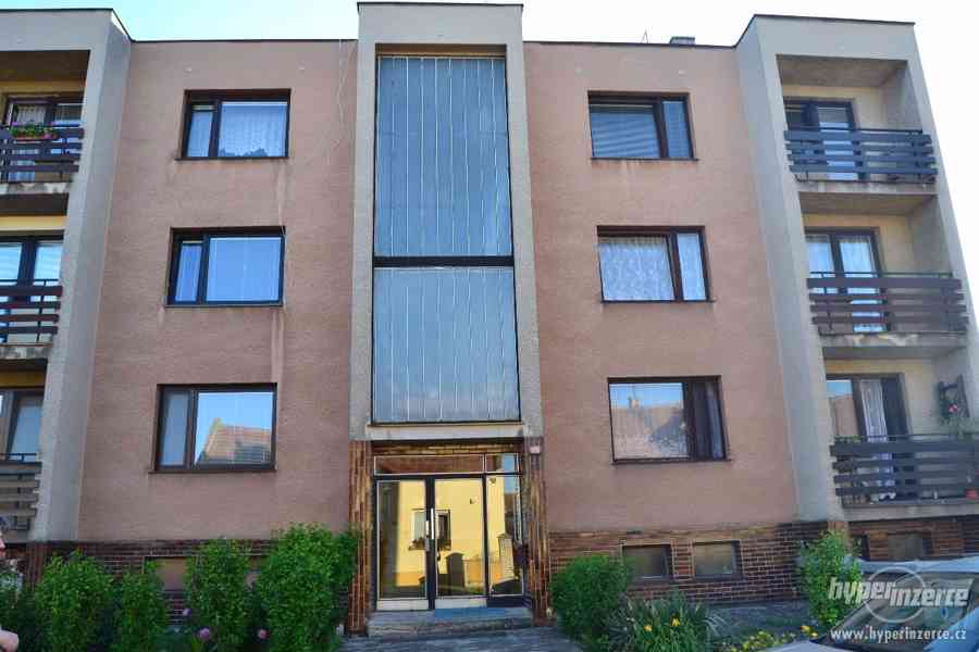 Prodám byt 3+1, 70,29m2,OV, Městec Králové - foto 1