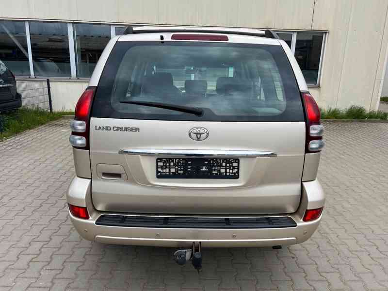 Toyota Land Cruiser 3.0 D-4D Aut. 120kw - foto 6