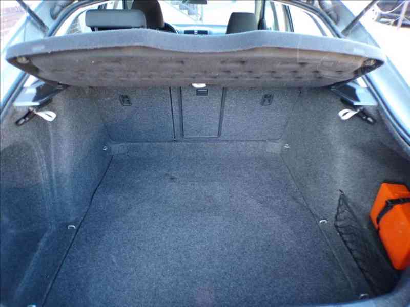 Škoda Octavia 2,0 TDI-103KW DSG - foto 9