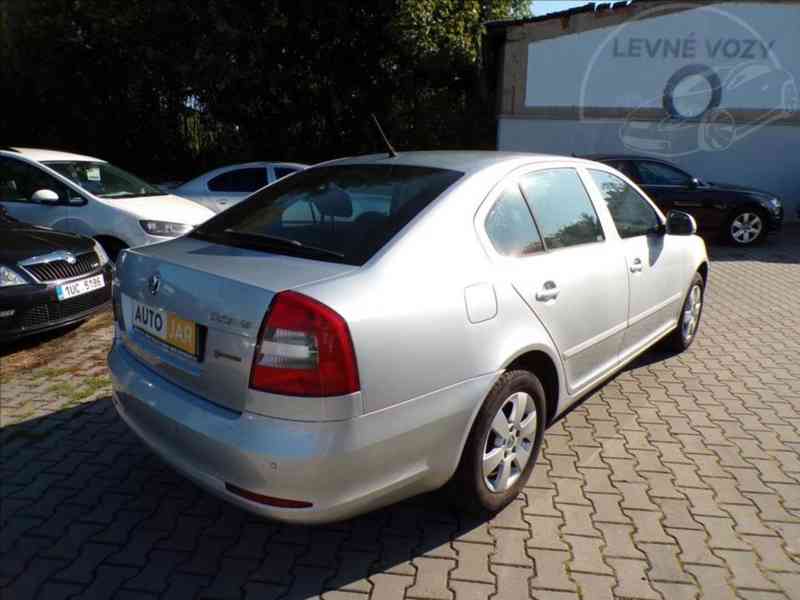 Škoda Octavia 2,0 TDI-103KW DSG - foto 4