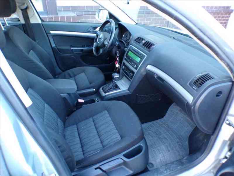 Škoda Octavia 2,0 TDI-103KW DSG - foto 11