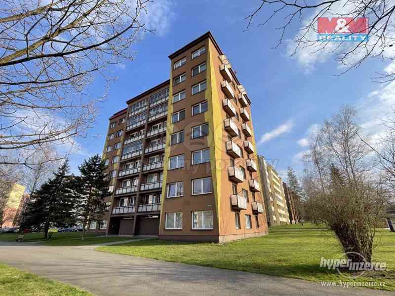 Prodej bytu 2+1, Třinec, ul. Seifertova - foto 1