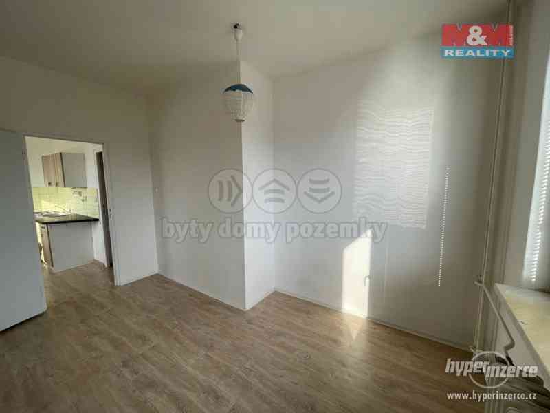 Prodej bytu 2+1, Třinec, ul. Seifertova - foto 9