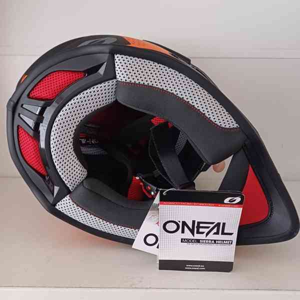 Enduro přilba Oneal Sierra R - foto 7