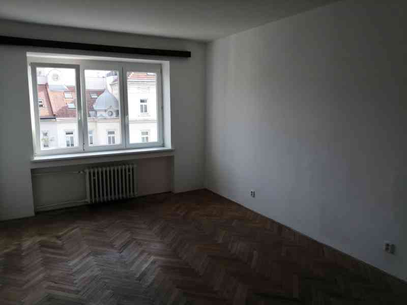 Pronájem 3+1, ulice Merhautova, Černá Pole, 80 m2, balkon, k - foto 3