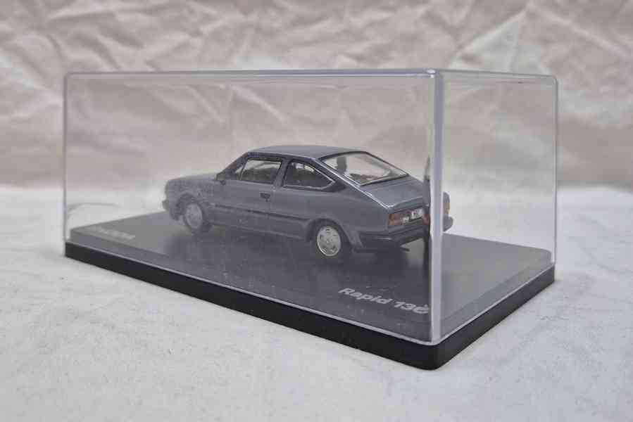 model auta Škoda Rapid 136, 1:43, plastový box (Abrex) - foto 5