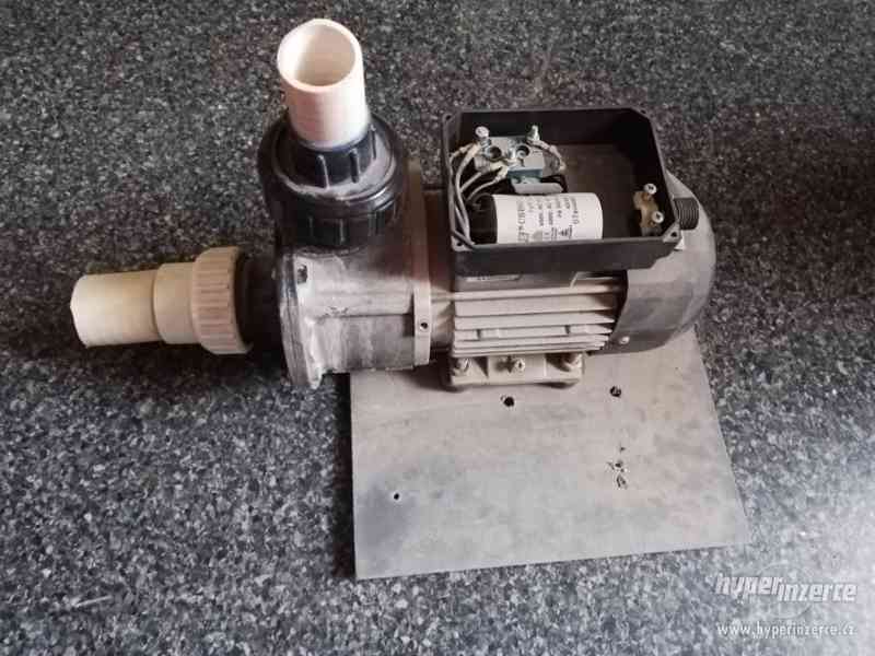 Motor/ čerpadlo whirpool 0,37 kW - foto 3