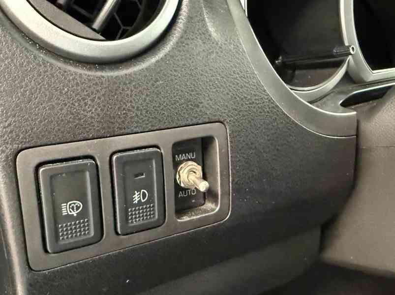 Suzuki Grand Vitara 2.4i AUT. benzín 124kw - foto 17