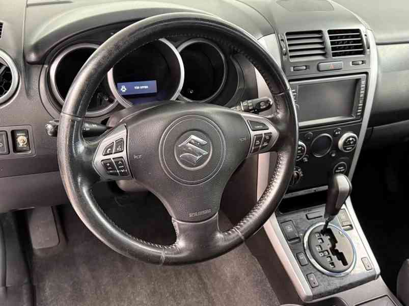 Suzuki Grand Vitara 2.4i AUT. benzín 124kw - foto 8