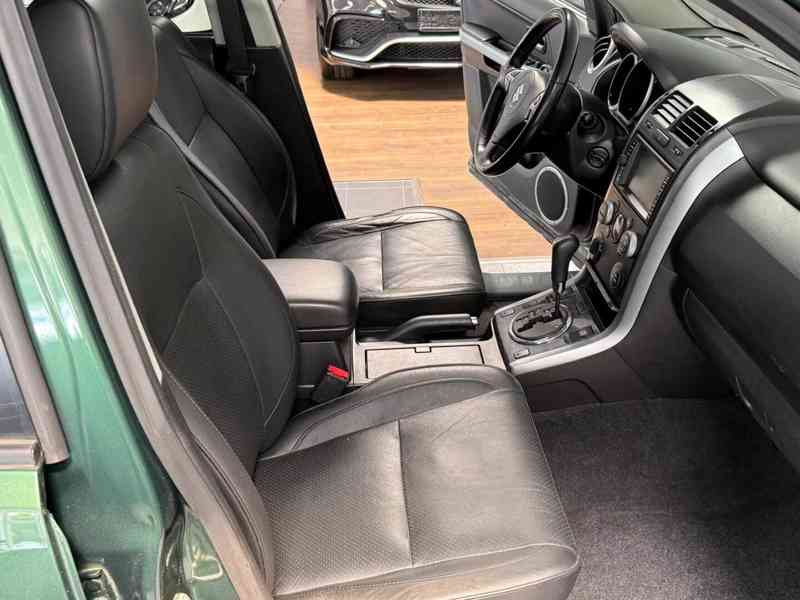 Suzuki Grand Vitara 2.4i AUT. benzín 124kw - foto 9