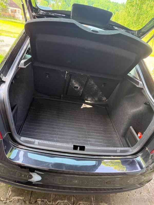 Škoda Rapid 1,0 TSI 81kW Style Plus - foto 17