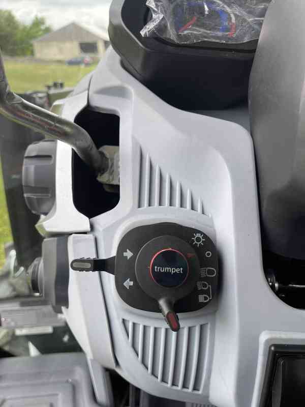 Traktor HANWO HWB 604C. Traktor 65 koni 48kW, čelný nakladač - foto 20