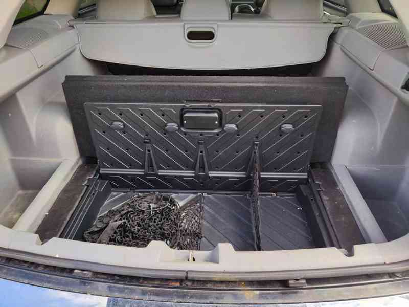 Auto - foto 2