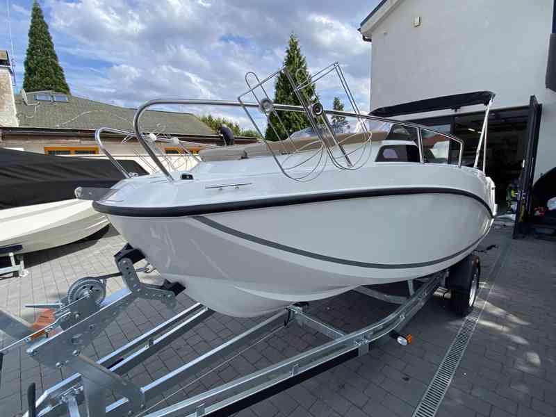 QS Activ 555 CABIN + MERCURY F 80 EFI ELPT