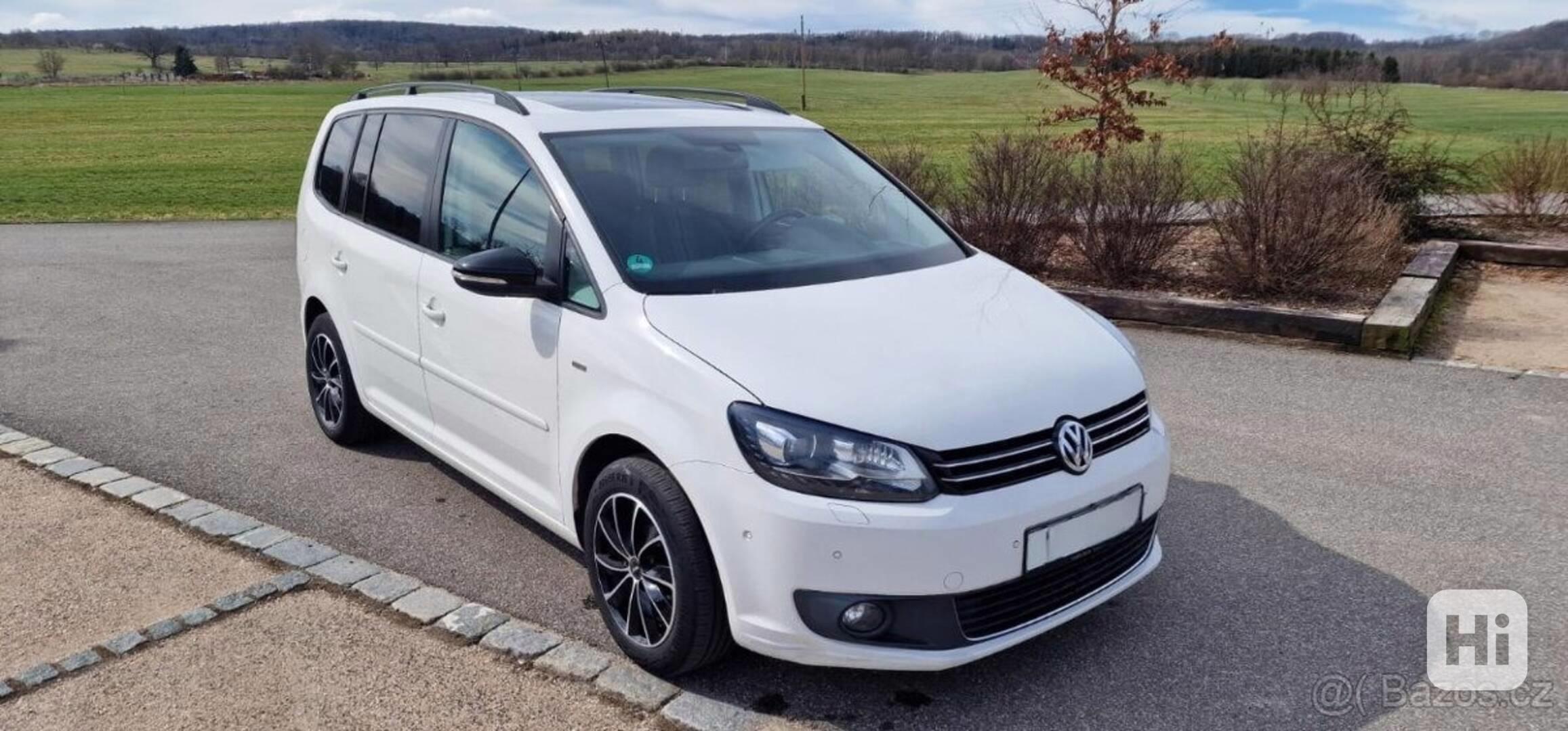 Volkswagen Tiguan 2,0   Di, servisní knížka - foto 1