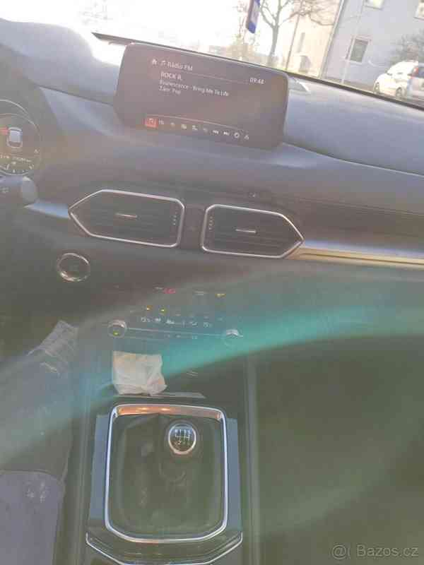 Mazda CX-5 2,2   nafta 110 kw - foto 8