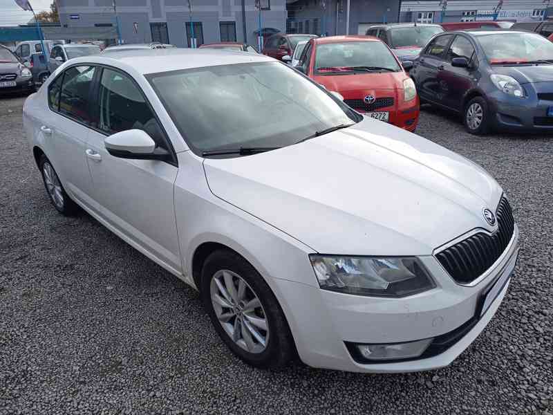 ŠKODA Octavia 1,6TDI Ambition 1 maj ČR DPH - foto 1