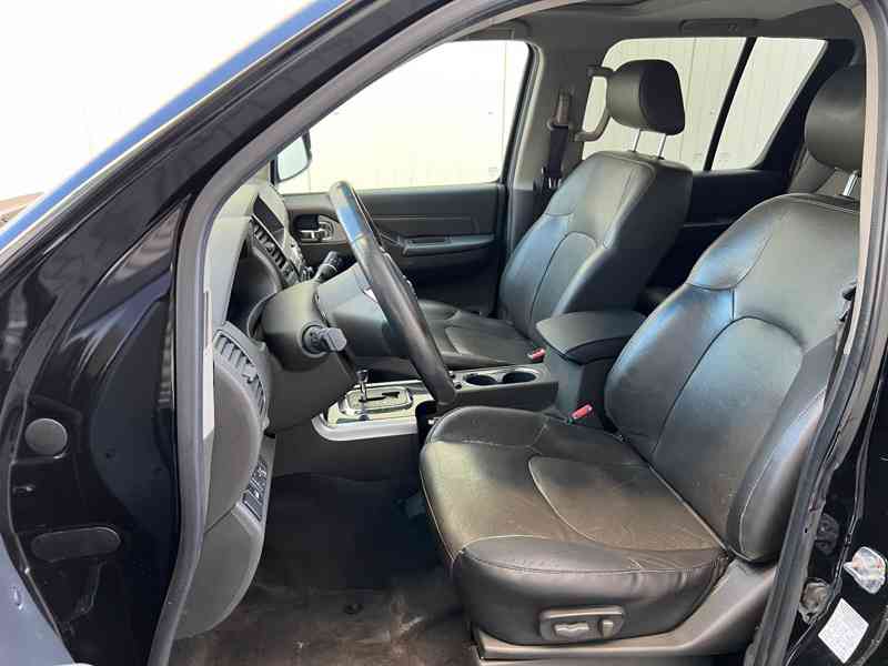 Nissan Pathfinder 3.0 dCi LE 170kw - foto 9