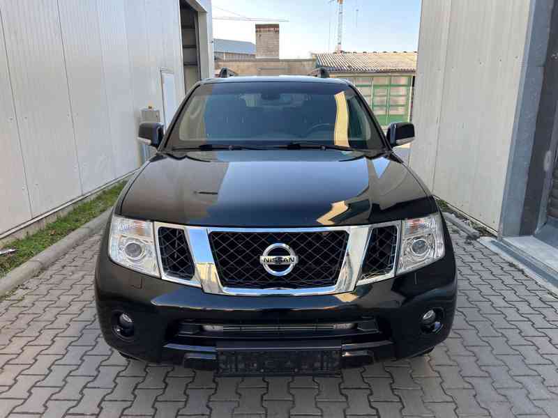 Nissan Pathfinder 3.0 dCi LE 170kw - foto 3