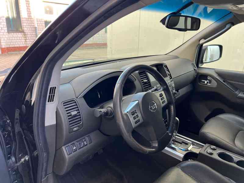 Nissan Pathfinder 3.0 dCi LE 170kw - foto 4