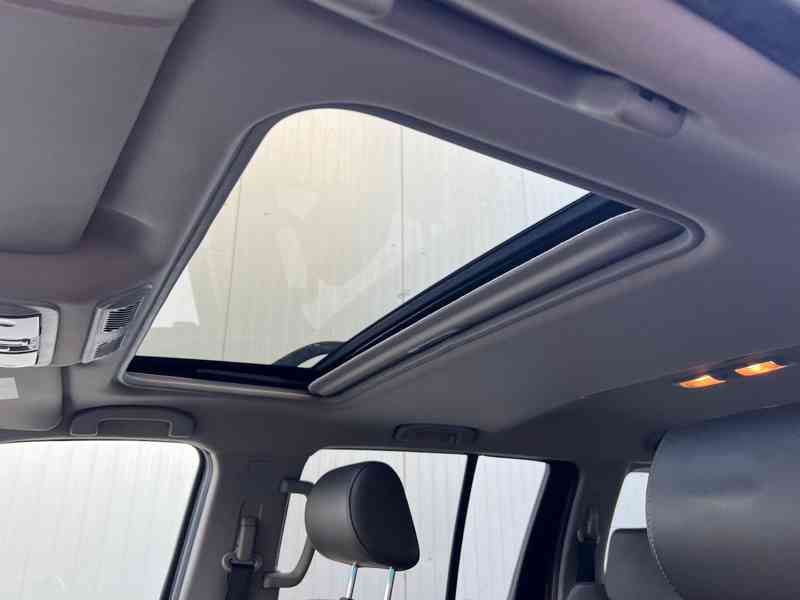 Nissan Pathfinder 3.0 dCi LE 170kw - foto 14