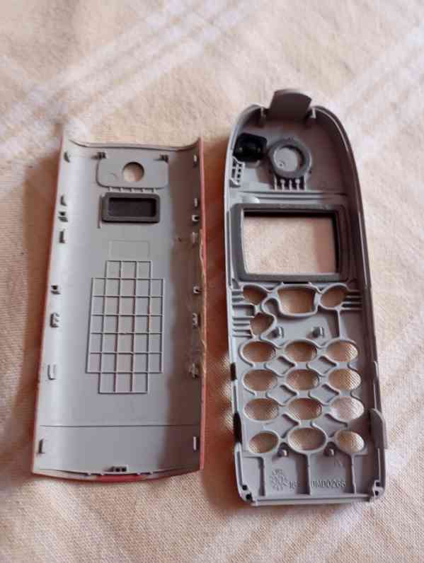 Přední kryt na Nokia 5110 a zadní kryt Nokia X2-02 - foto 2