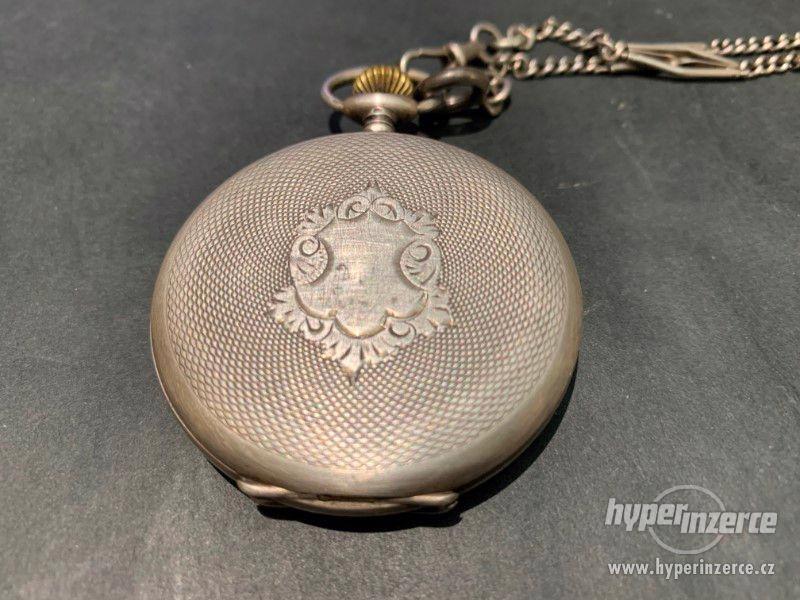 Stříbrné tříplášťové kapesní hodinky s řetízkem - foto 7