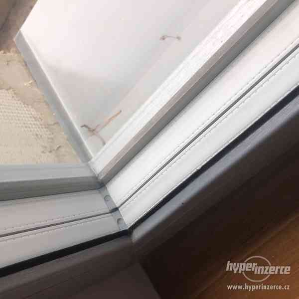 Hliníková okna Schuco s izolačním trojsklem - foto 6