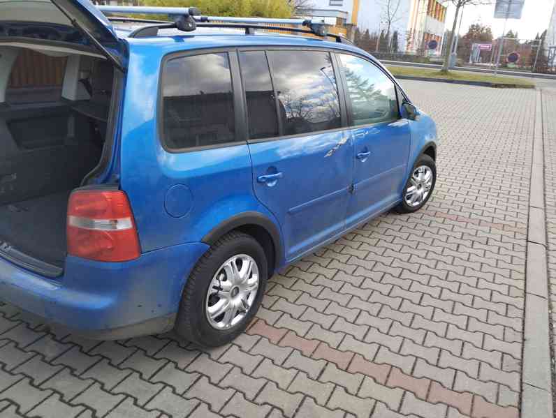 VW Touran 1,9 TDI - foto 4